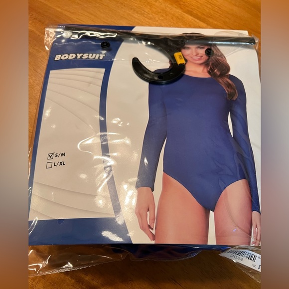 Bodysuit, tutu and headpiece - Picture 2 of 3